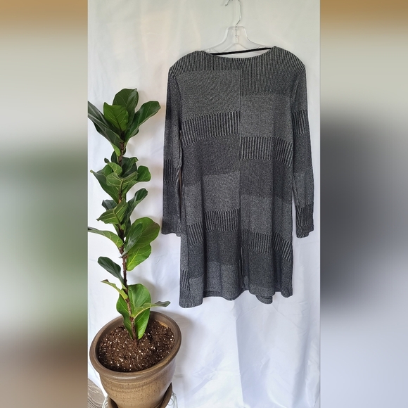 GAP Dress - size M - Picture 2 of 5